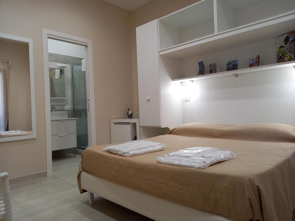 Hotel M & M à Agropoli Extérieur photo
